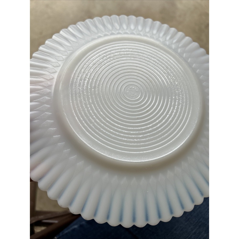 Vintage MacBeth-Evans Monax Petalware White Milk Glass 3 Piece set - Picture 9 of 16